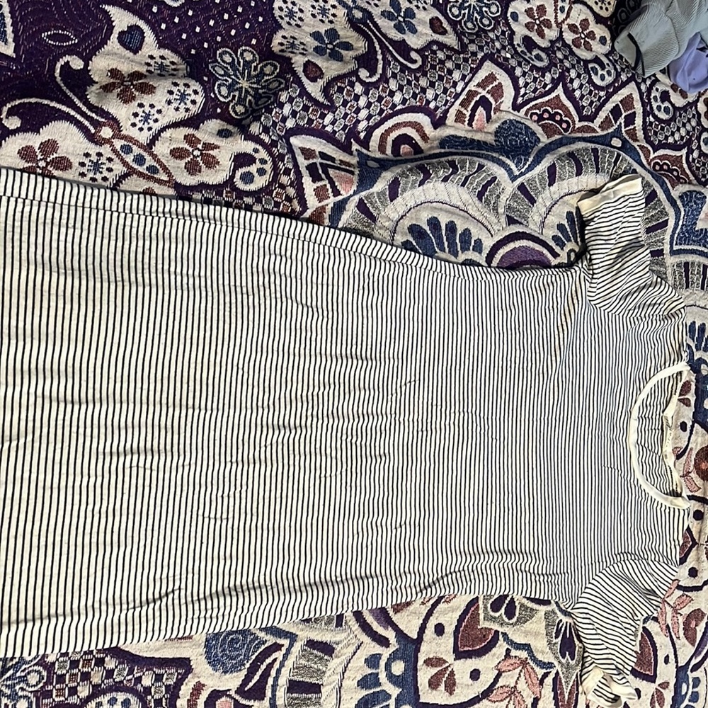 Cute small striped dress for home or to even go out !
